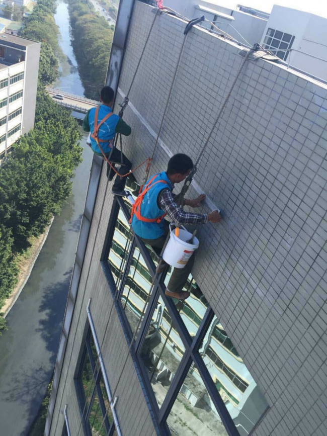 外墻裂縫補漏